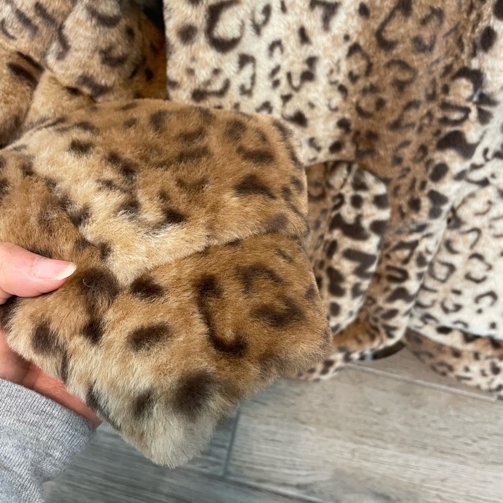 Urban Republic Faux Fur Coat - Picture 5 of 11